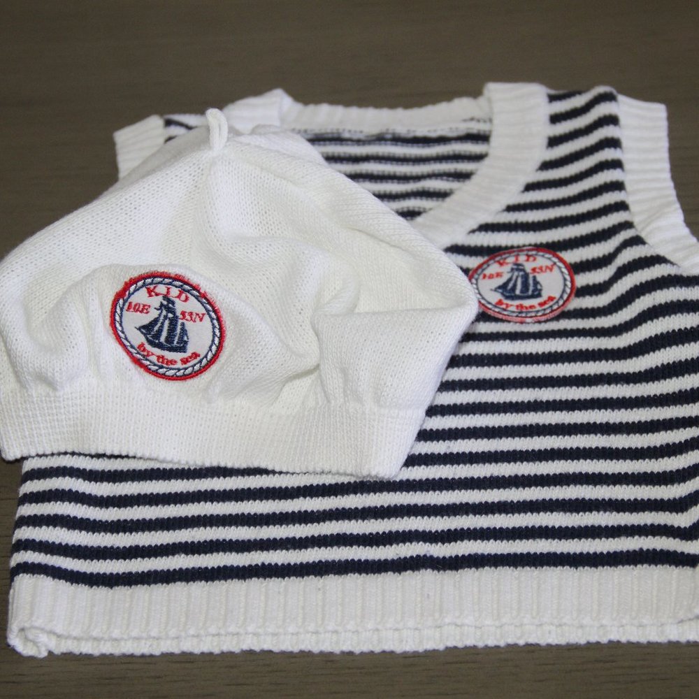 New Kid by the Sea Logo White Navy Striped Vest & White Logo Beret 2pc Set NWOT